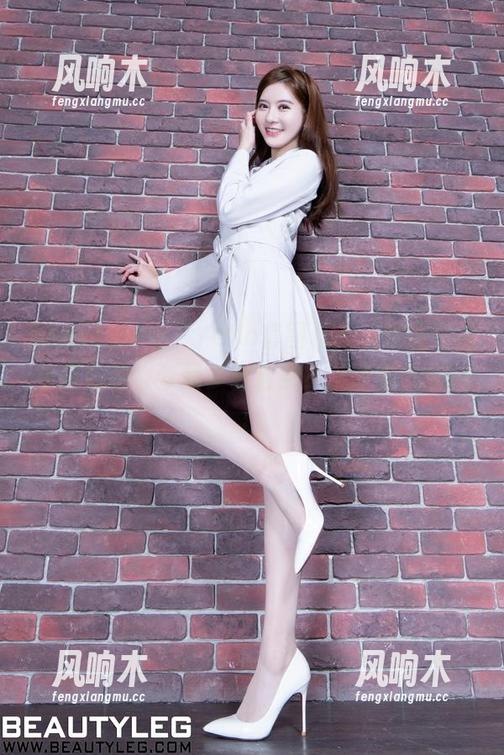 Beautyleg - YoYo套图夏天，难道我没看到她的妆容是多么自然？这才是气质啊！
