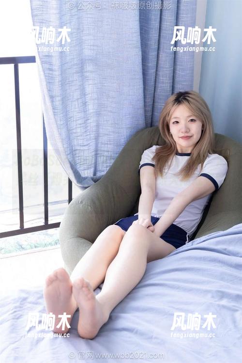 BoBoSocks袜啵啵 - 奶油最新图包：薄黑丝（脚尖加固），目测是跟天鹅绒有密切关系！