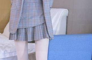BoBoSocks袜啵啵 – 糯米的OL制服图集：别被乏味的职场制服淹没，下载来拯救自己！