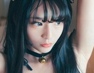 BoLoli菠萝社 – 美腿合集，猫九酱Sakura说她只是在长椅上休息？