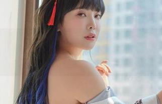 快来Dami(퀸다미)的免费PhotochipsVol，美图就像网红一样争相露脸！