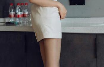 HuaYang花漾 – 张思允Nice户外写真，微风中，她的发丝在捉迷藏呢