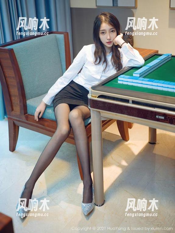 HuaYang花漾 - 漫聚空姐风，艾栗栗栗栗栗栗吖的套图分享让人一瞬不再，起降之间尽是惬意。