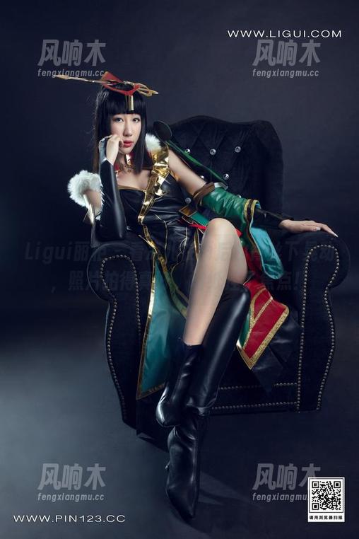 Ligui丽柜 - 看凉儿在雨后的青丝下晃动，照片拍得真好，墙纸挂了焦点！