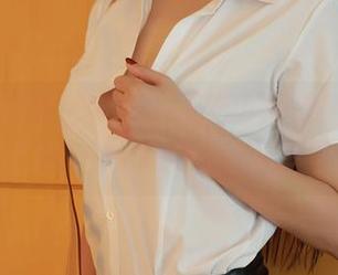 MFStar模范学院 – 光影下的美图，展现了糯美子Mini的浴室哲学