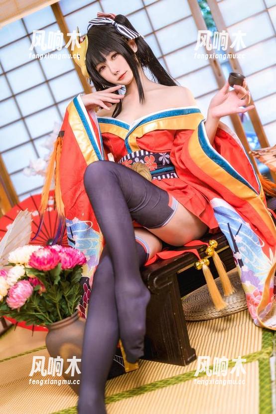 Momoko葵葵的图包引领新风潮，柴郡与CaitSith完美结合，谁不想拥有？！