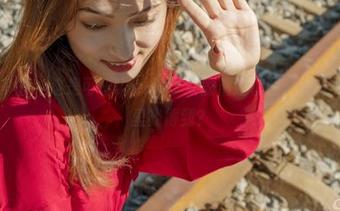 PDL潘多拉 – 这是可乐Vicky少女的精选套图：那种气息，哪里找得到？