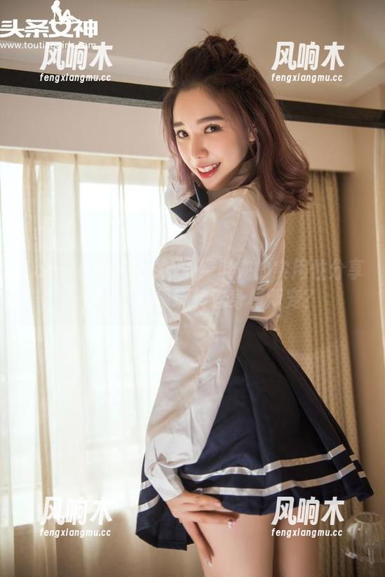 TouTiao头条女神-梦心玥 TouTiao头条女神 - 绿肚兜的实用性分享,梦心玥如何玩转这身材新宠?