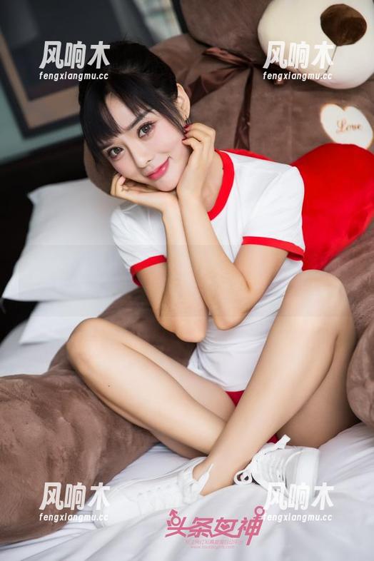 TouTiao头条女神-米粒儿 TouTiao头条女神 - 米粒儿的牛仔裤:终于跑出高清了,有惊喜哦!