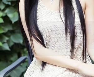 TouTiao头条女神 – 鱼宝宝新照，教室风暴席卷而来，别忘了下载原图！