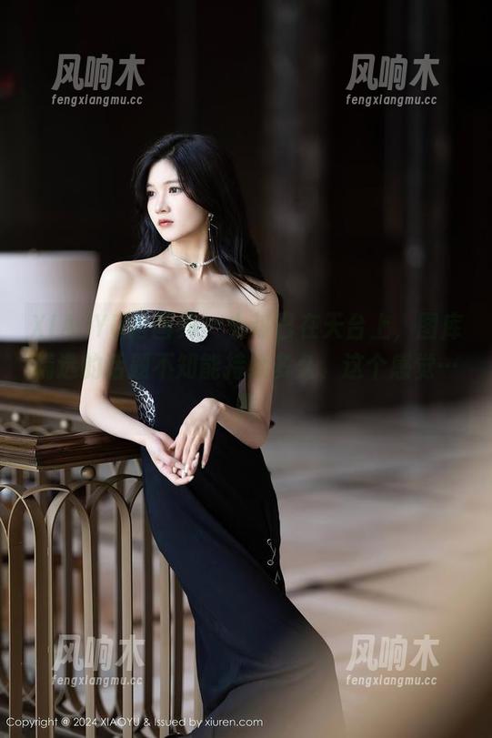 XIAOYU语画界 - 小热巴在天台上，图库精选的话题不知能持续多久，这个感觉…嗯