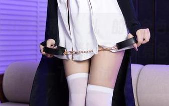 XIAOYU语画界 – 玥儿玥的白色色彩，让你平淡的生活里悄悄撒下几抹亮色，下载一下，试试！