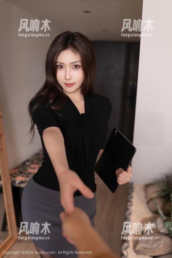 Xiuren秀人网 - 精致的小小白思宜长腿私拍合集，适合每天来打卡的那种。