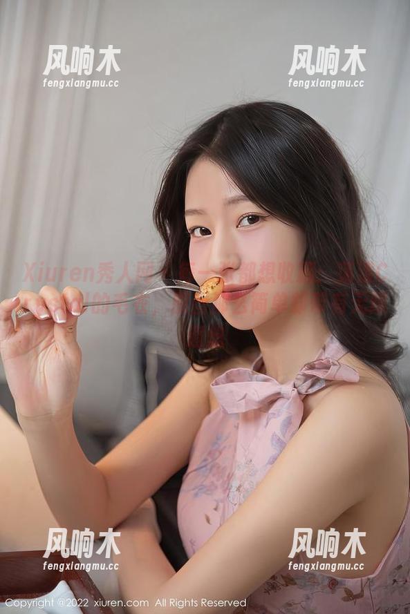 Xiuren秀人网 - 每一张都想收藏：荡漾Crystal的毛衣，原图那么简单却带有无限遐想