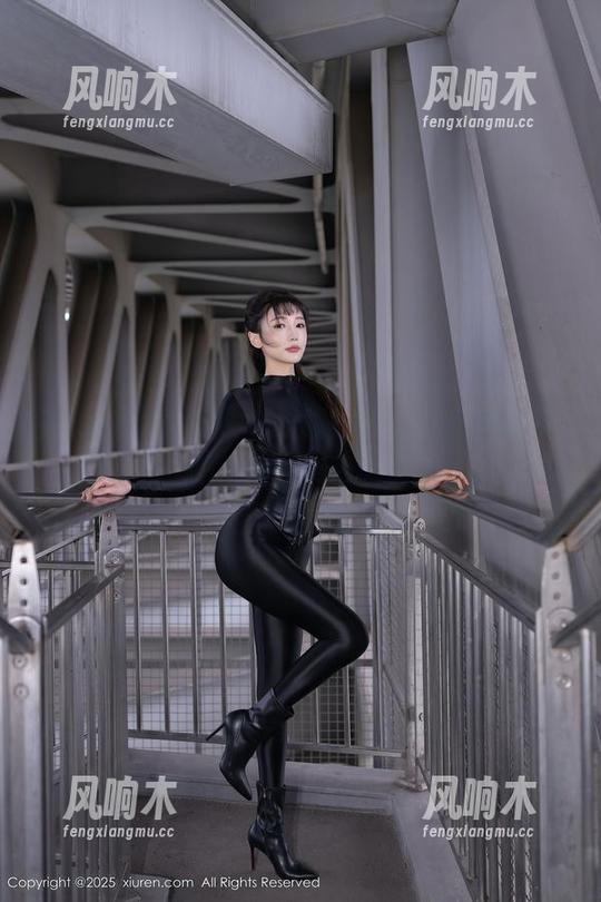 Xiuren秀人网 - 随意一瞥，龙泽美曦的天台作品精选集