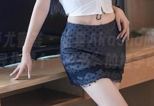 YouMi尤蜜荟 – 蓝夏Akasha的写真：寻找那个“秘书”的握手吧