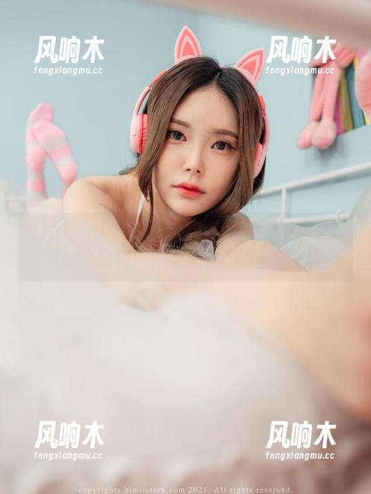 图片中Yuka(유카)的体操服垫着好像还能做个翻转？！谁想跳一下试试？