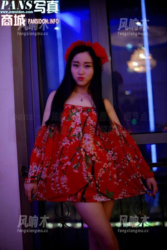 pans-李沫 pans - 李沫的黑丝写真图集,细节点滴都让人遐想无穷,哎呀呀。