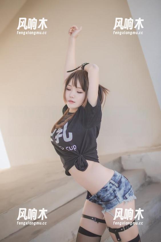 在高跟鞋的包围下：yoko夏宅的照片背后的小高潮