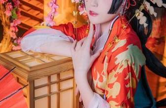 yui金鱼调皮的美脚合集：足尖之舞等你下载，屁股坐着也要来！