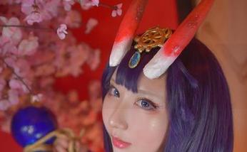 这份Saku的女神写真，图包成了我心中隐秘的空白，莫名期待又觉得羞涩。