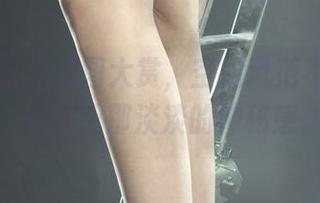 丽柜 – 允儿原图大赏，空姐风范不止穿着，更在于那淡淡的神秘感。