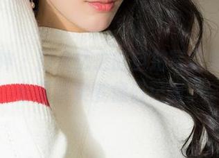 克拉女神 – 打开忆之的自拍写真集，这份分享其实就像日记啊。
