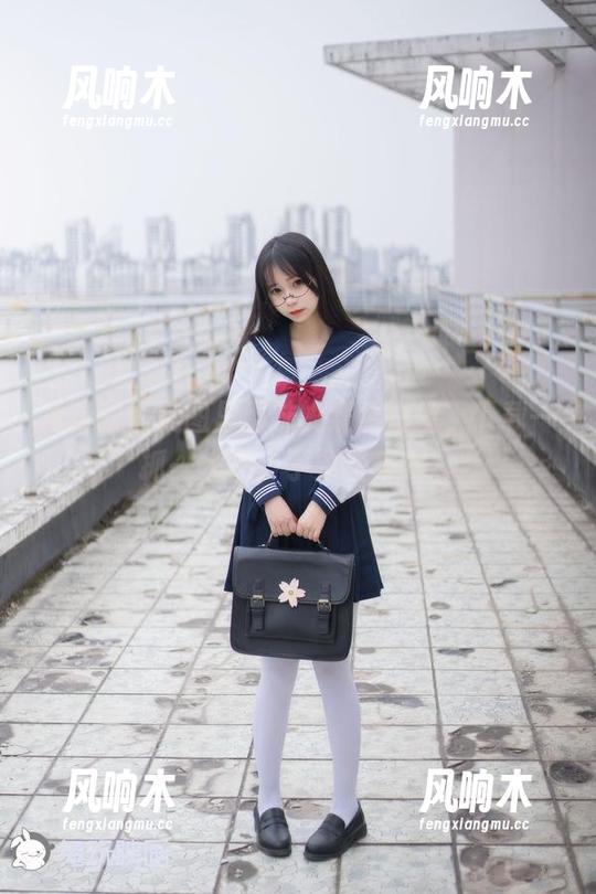 兔玩映画美图里那抹蝴蝶结白丝，下载一抓一大把，手到擒来噢。