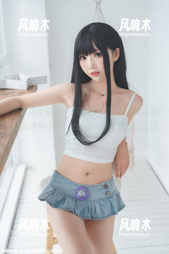 别说你没见过，“喵糖映画”私拍的白袜体操服和马尾，.combo挺惊艳，让人想深入研究一下。