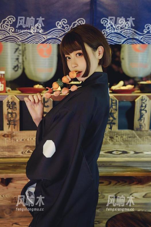 看看奈汐酱Nice的免费写真，何芙也许在默默向观众挥手