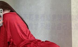 微密圈 – 你要不要来看奶宝妹纸的水手服私拍？”“哦，我才不想让自己太废柴！