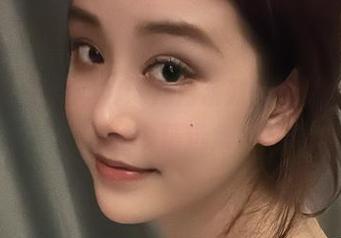 微密圈 – 谁会理解：九月系列的奶雯，美图都是个精选集