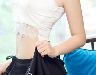尤果网 – 精选展示：布莱尔昆娜的体操服时刻，内心默默赞叹，啧啧。