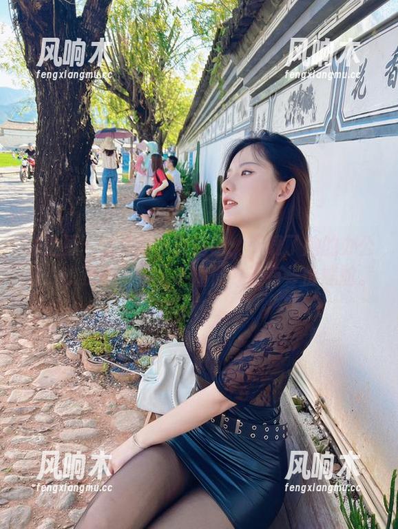 微密圈 - 就是阿朱啊暗访：下载了她的办公室，收获的不仅是小憧憬，还有一份尴尬。