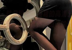 微密圈 – 就是阿朱啊短裙的高清分享，像是时间里的一个小暂停，想说的话还没说完…