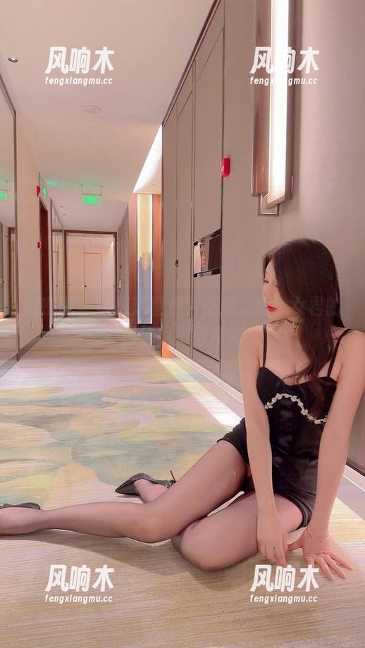 微密圈 - 徐莉芝图包：交接之际，女君的风情我们得聊聊