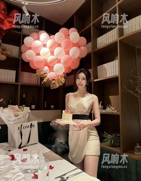 微密圈 - 教室里的是小逗逗：一组私房美图，谁能停得下来