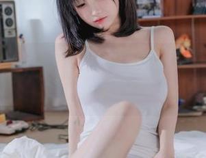 桜井宁宁的短裙困扰，cos图册虽美却难以驾驭啊