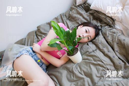 波萝社-Monkey_小潘鼠 波萝社 - 校服穿出风格感,Monkey_小潘鼠的美图更新,不得不收藏了!