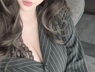 清水由乃的高清壁纸，让你在间谍过家家中打个酱油都帅气无比！