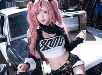 清水由乃的礼服全集：让人想多看几眼的魔法衣柜！