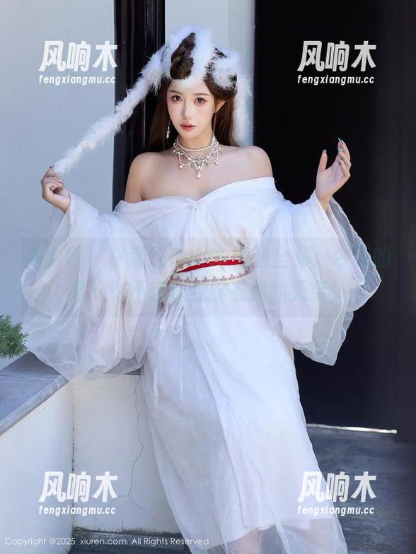 秀人网 - 徐莉芝Booty海边全集：今天的阳光也不想让我穿衣服的无奈！