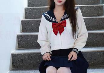 秀人网 – 想要清凉，不如看看“沐娜娜”的夏天私拍写真吧，虽然我也不知道能不能降温；