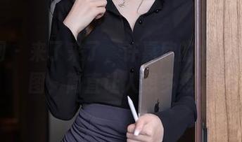 秀人网 – 来了来了，许嘉欣的女仆私拍原图，简直让人想多想。