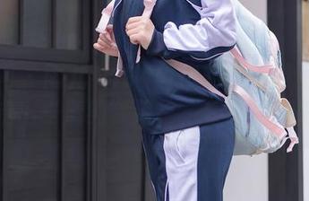 秀人网 – 雨儿1494教你如何用原图和套图走出“清纯”风格，快来偷师吧！