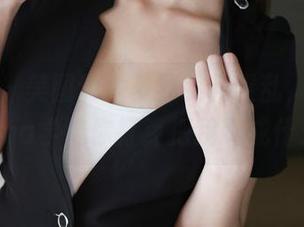 美媛馆 – 美图也太多到眼花缭乱，伊雨蔓Fiona学妹你打算把我刷成什么？