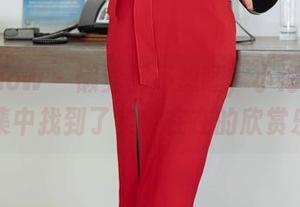 花漾show – 懒觉都不想睡，小海臀的吊带图集中找到了实实在在的欣赏乐趣。