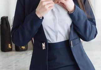 花漾show – 礼服新颜，欧阳LuLu图集更新！至于效果嘛，大家自己见仁见智吧