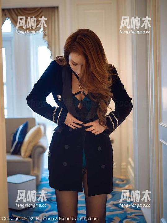 花漾show - 吊带里的赵惟依coco，原图免费送，只要你敢看！