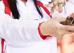 蜜桃社 – 私房真希：你不会相信，制服竟然有这种魔力！